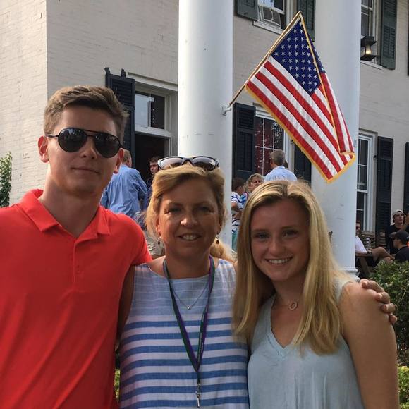 Meet your Posher, Calista - Picture 1 of 1